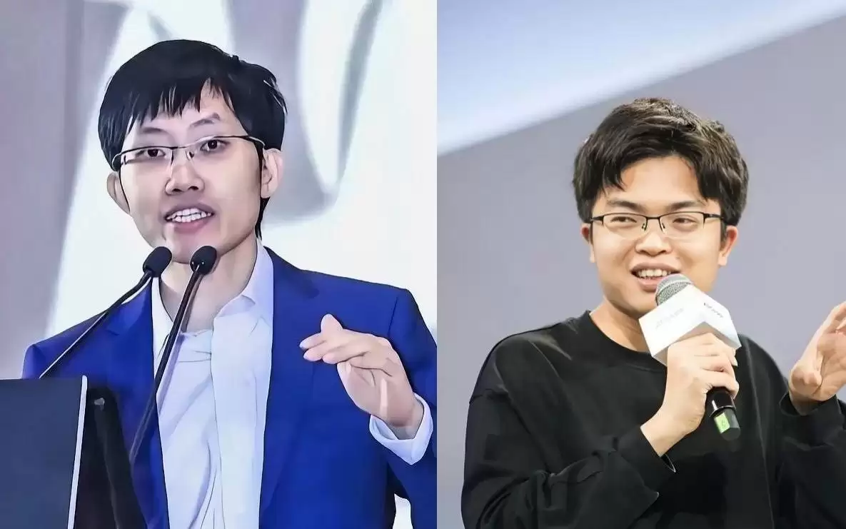 梁文锋向左：杨植麟向右