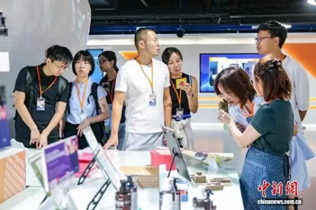 香港青年赴穗：探寻大湾区AI创业机遇