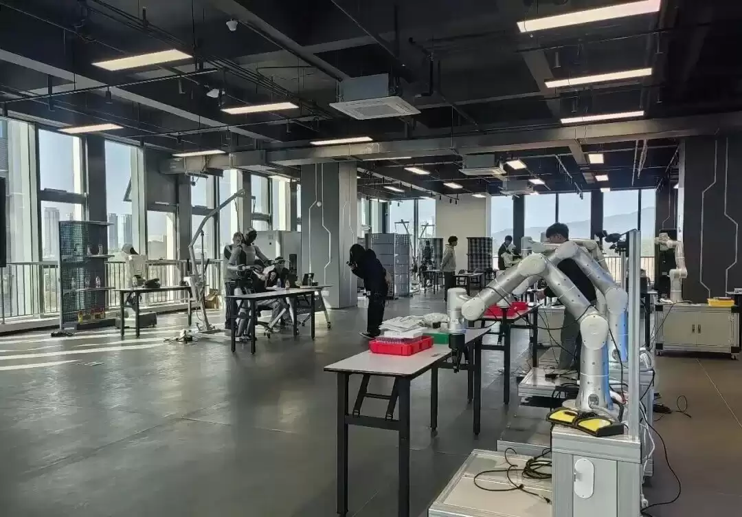 独家 | 乐聚和穹彻联手：具身智能数据基础设施公司刻行时空完成新一轮融资