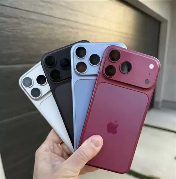 苹果全面涨价：分析当下上车还是等iPhone 18