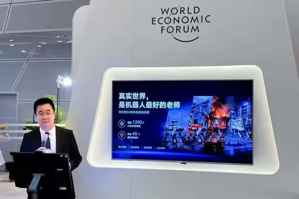 云深处朱秋国：今天的机器人本质仍是“半自动设备”：缺乏真正的场景理解和临场决策能力