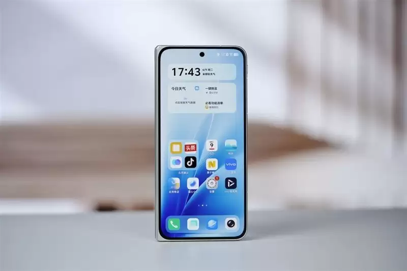 vivo X Fold6正式登场：AI赋能折叠屏办公新标杆