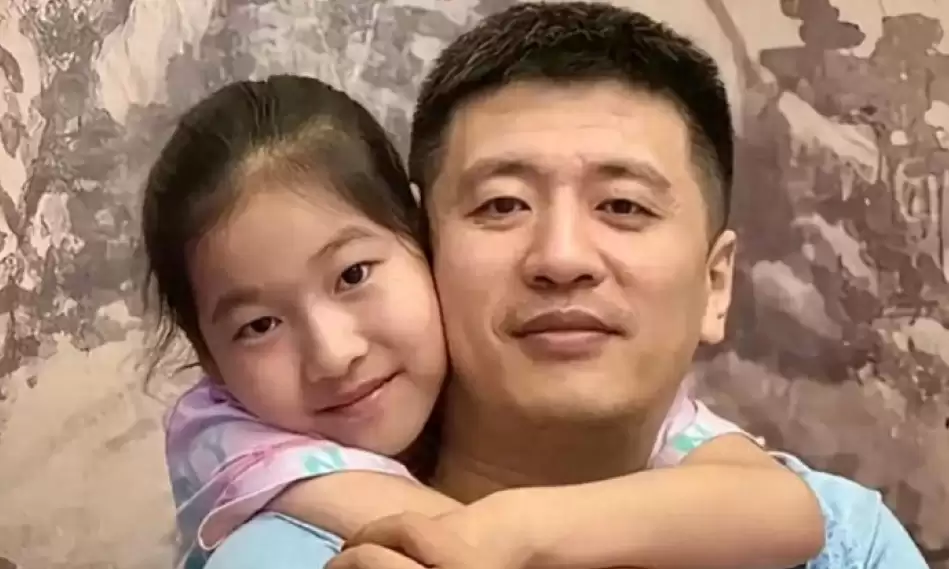 张雪峰11岁女儿接手股份：拼半辈子给女儿留底气 只拿分红不掌权