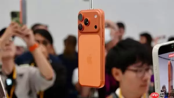 iPhone 17 Pro材质从钛换成铝被质疑开倒车！苹果释疑