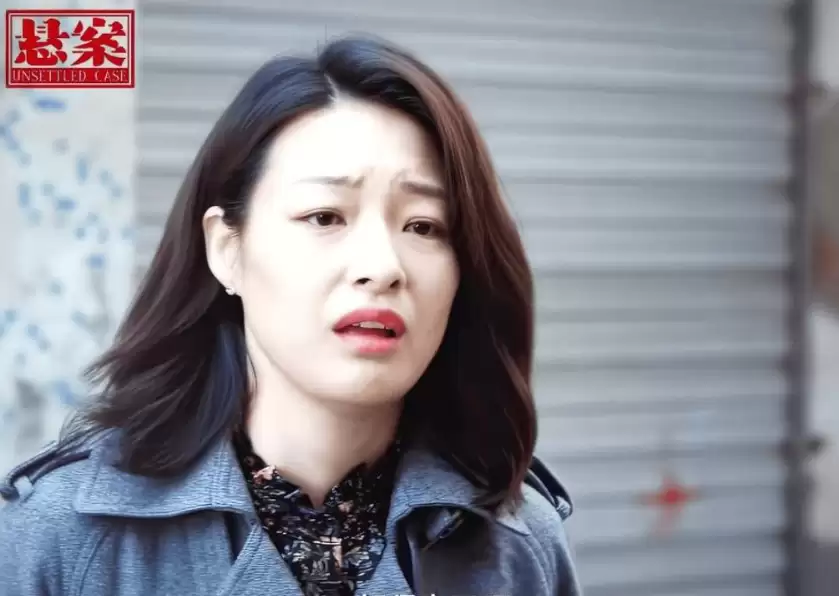 悬念：直到周丽被老男人追求、闹离婚：徐亮才知：自己离落网不远了