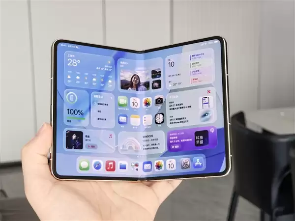 iPhone X一机难求再度重演:苹果折叠屏供货严重不足