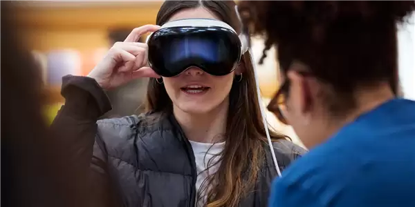 三星显示屏幕研发停止：苹果Vision Air头显项目宣告烂尾