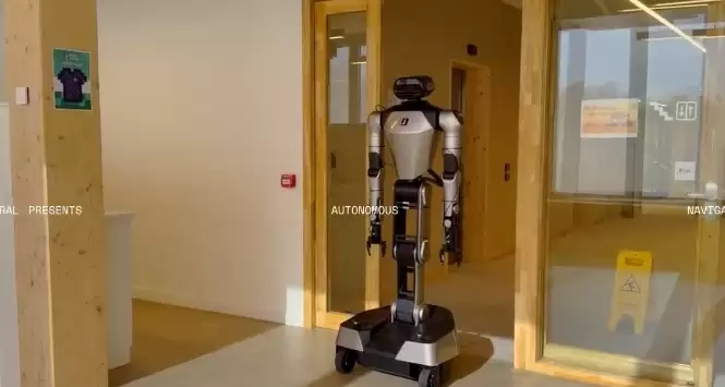 一个普通摄像头就能自主导航：Mistral发布8B模型Robostral Navigate：性能碾压多摄像头方案