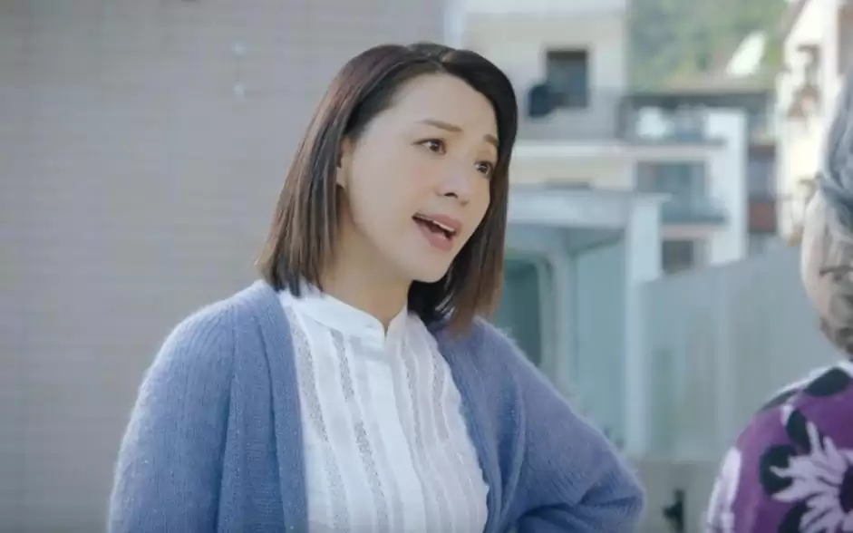 TVB新剧大获好评！81岁李家鼎首拍床戏：对TVB花旦陈炜霸王硬上弓！