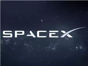 马斯克再掷王炸：SpaceX申请发射 10 万颗卫星，要给AI铺一条太空高速公路