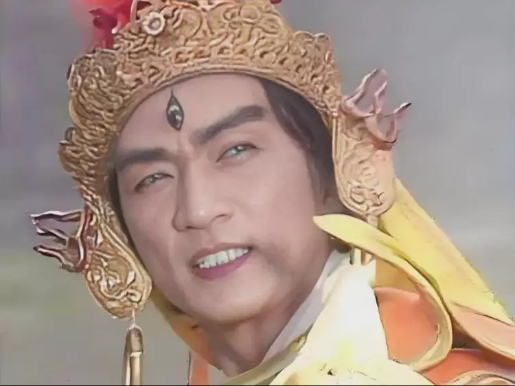 六版二郎神杨戬PK: 哪一版演绎得形象最经典？