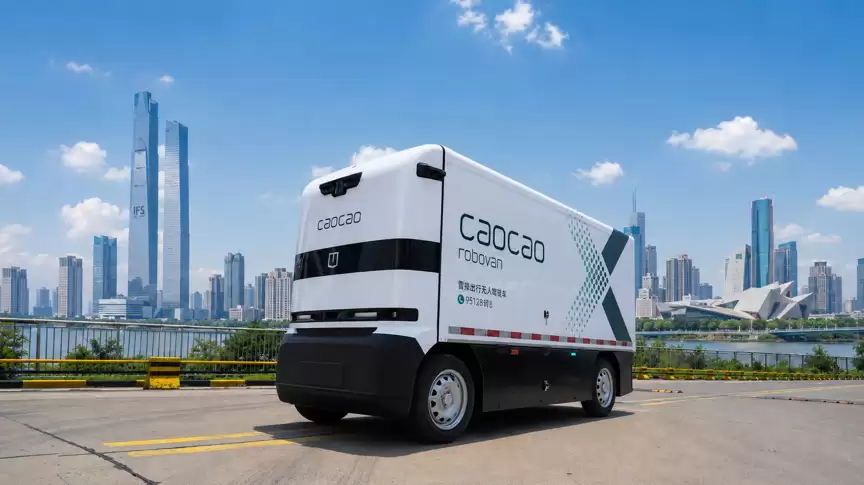 曹操出行长沙首发Robovan无人物流车：开启商业化运营