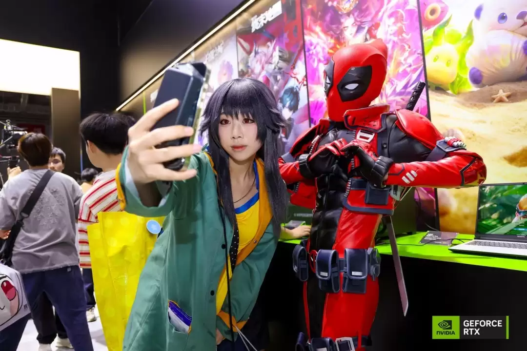 美丽动人！BW 2026英伟达摊位Coser欣赏