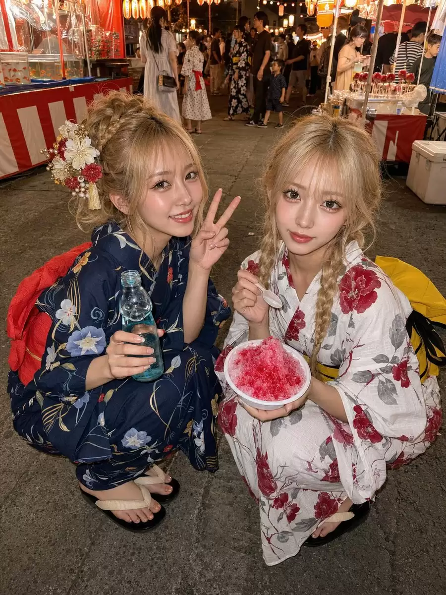 夏季祭典中的金发女孩