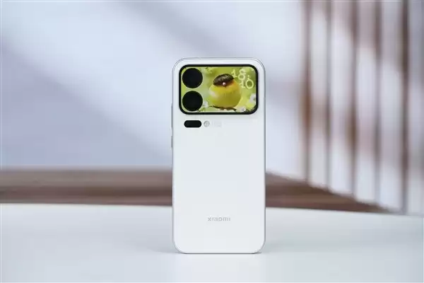 小米17系列上市10个月销量破568万：Ultra影像旗