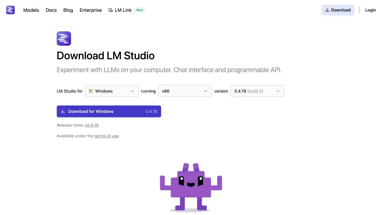 LM Studio 官方下载页已选择 Windows，页面显示 Windows 下载按钮