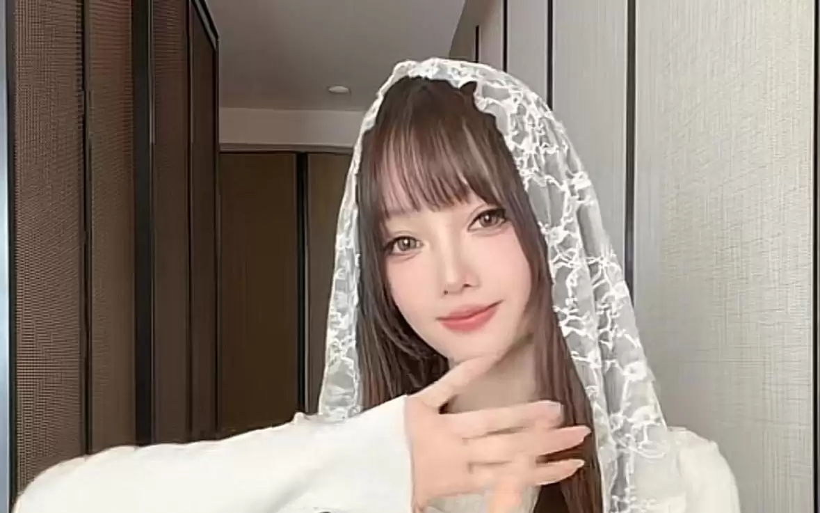 李小璐被曝疑似生二胎:孩子父亲引猜测:李小璐独美未回应