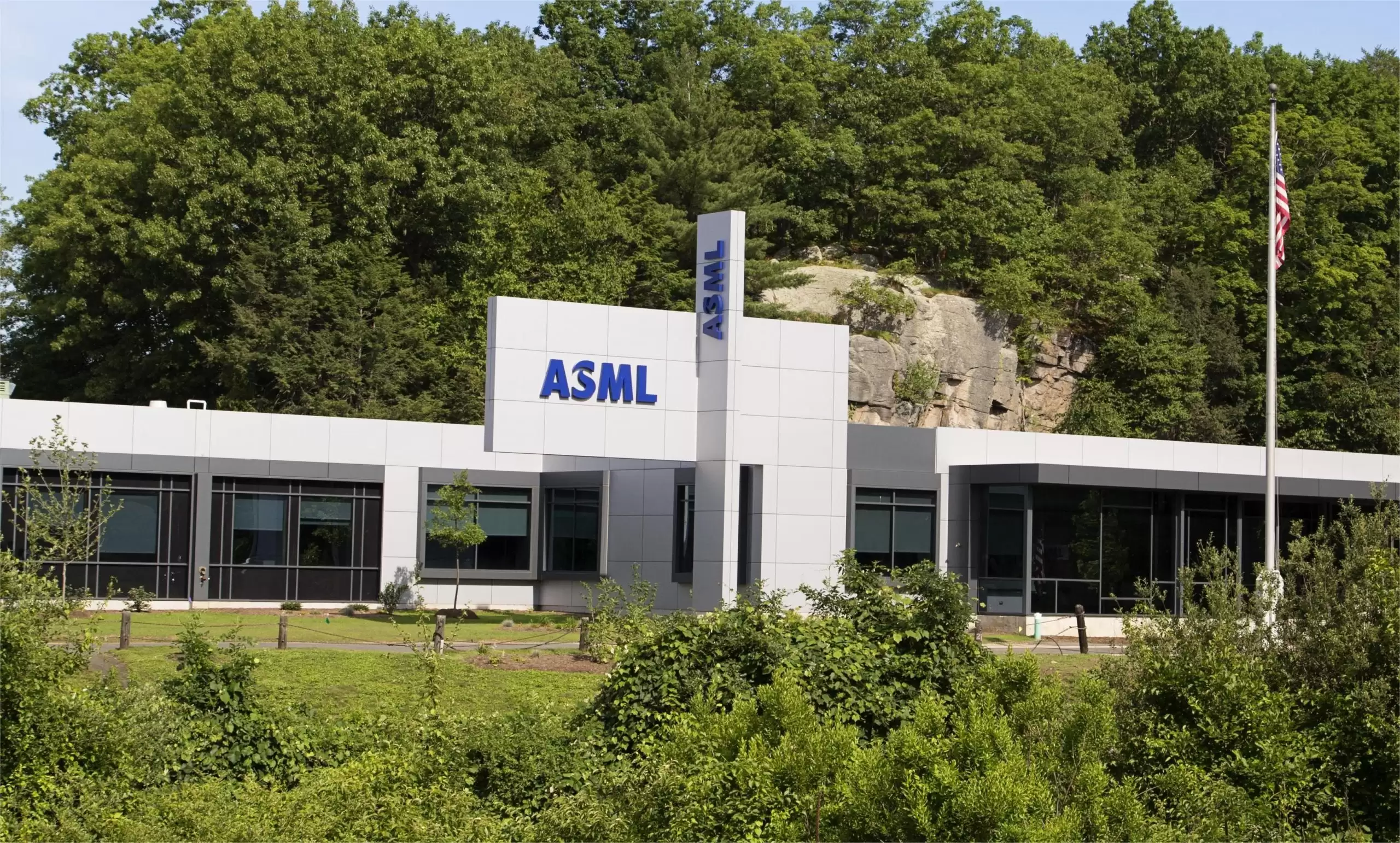 ASML拟推留才奖金与股权激励计划：涉及全球逾4.4万名员工