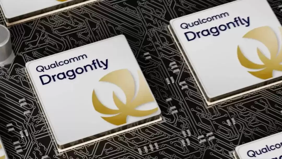 高通 Dragonfly 生態系正式問世！AI300 加速嚣、客製晶片、高速連接一次到位
