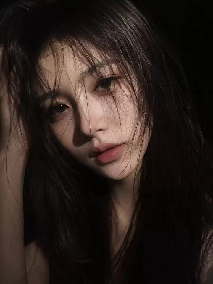 情绪感编辑风美妆人像