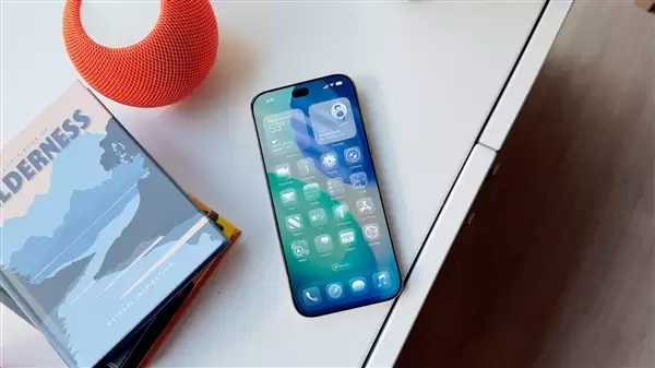 苹果2027开年新机：iPhone 18又是等等党的胜利