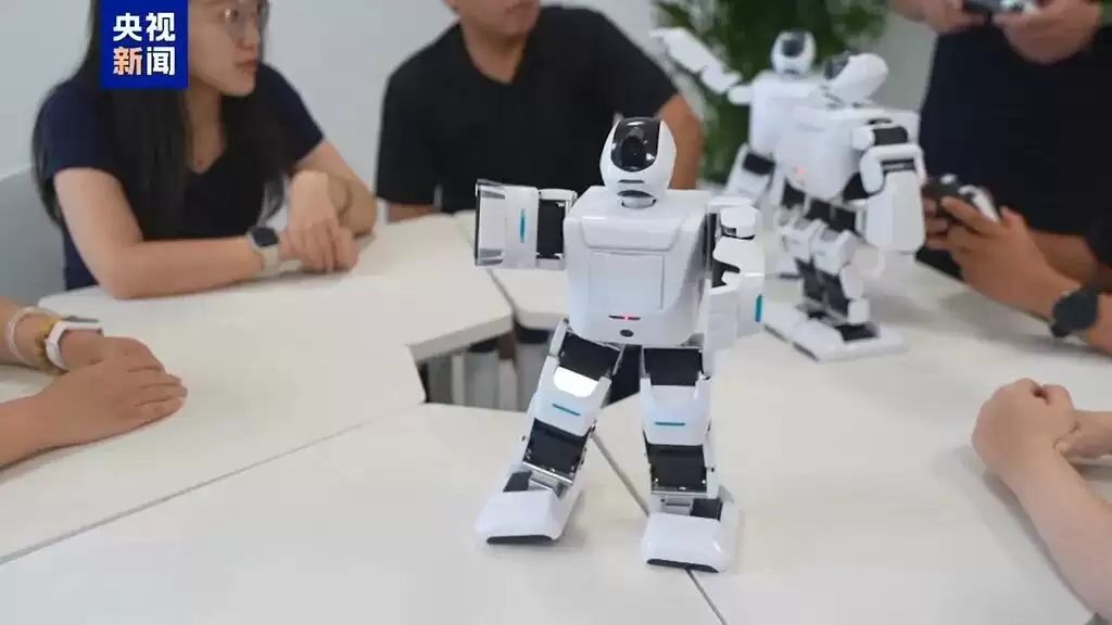 聚焦“AI+IT”赛道 雄安人工智能实训基地正式投运