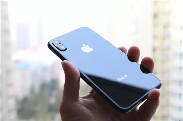 一代神机谢幕！iPhone X被列为停产产品：苹果全面屏开山之作