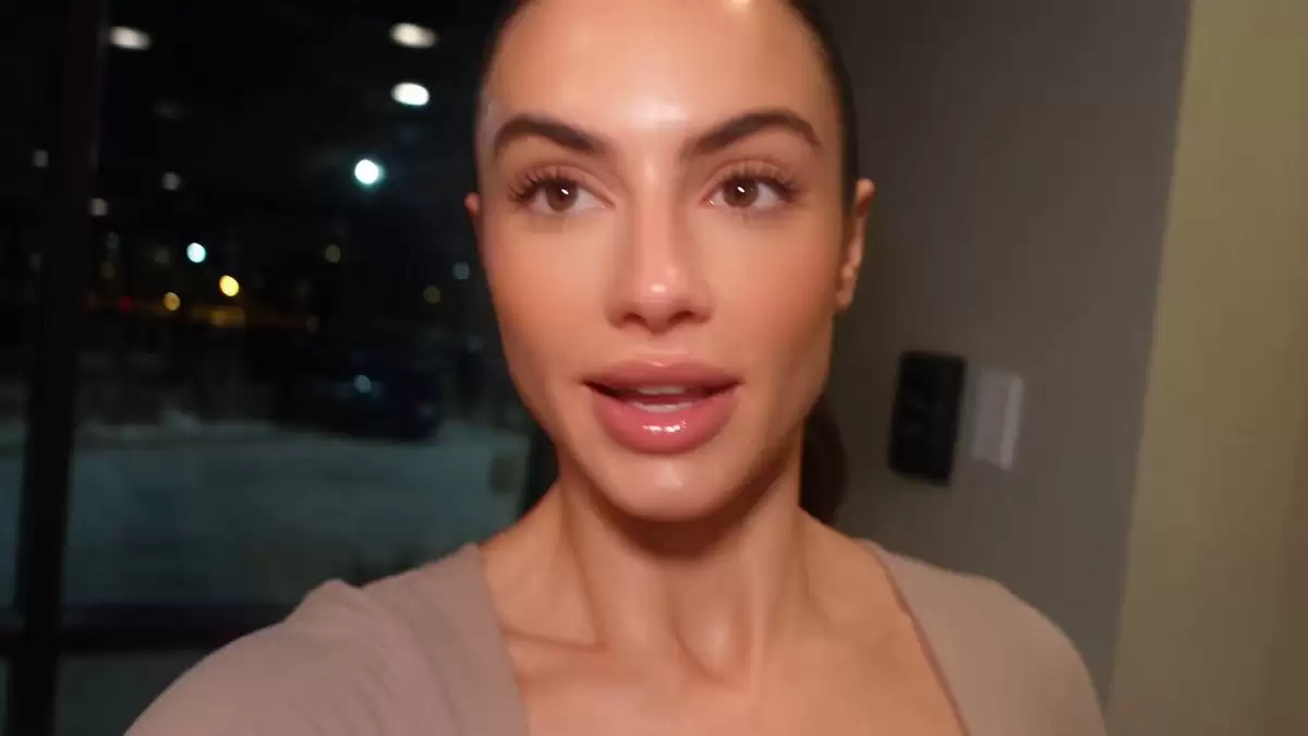 Fitness Influencer Gym Vlog