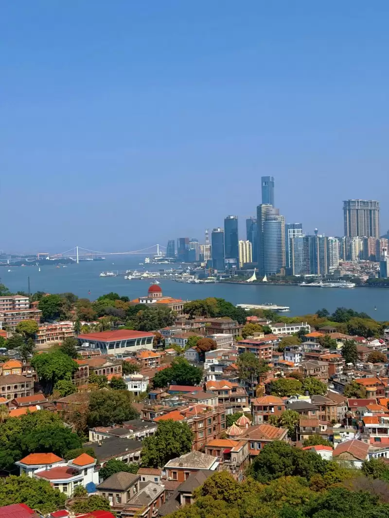 厦门不踩雷的旅游打卡地有哪些？本地人常去路线从海岛老街到科技自然全攻略