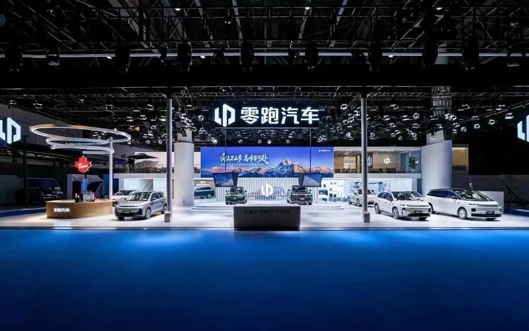零跑携全系产品亮相成都车展，A10热销，D系列开启高原远征挑战