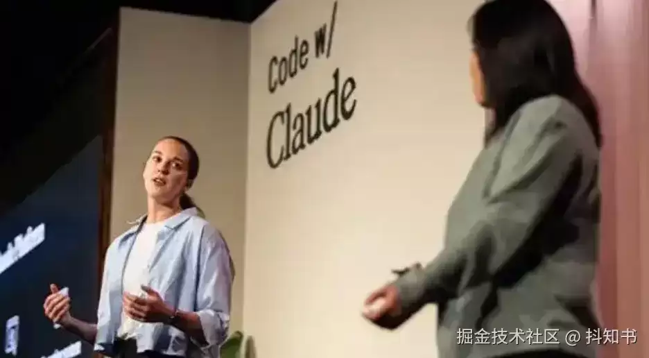 别再手搓提示词了！万能提示词工程编写框架让AI从“听得懂”到“做得对”