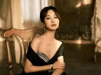 曾发誓做一辈子话剧演员，如今深耕影视综艺，蓝盈莹错了吗？