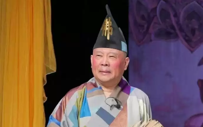 一首红歌，把郭德纲推上风口浪尖！