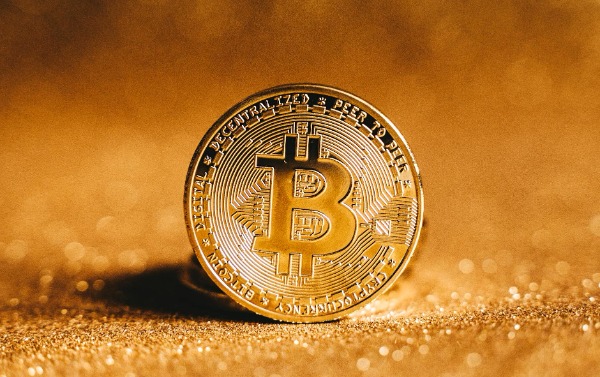 比特币行情与币圈资讯观察图