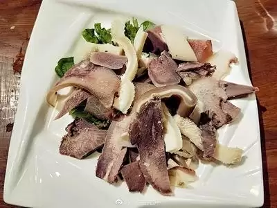 四川名吃跷脚牛肉为何得名-四川名吃跷脚牛肉得名原因